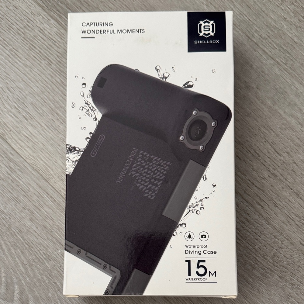 Waterproof cell phone diving case